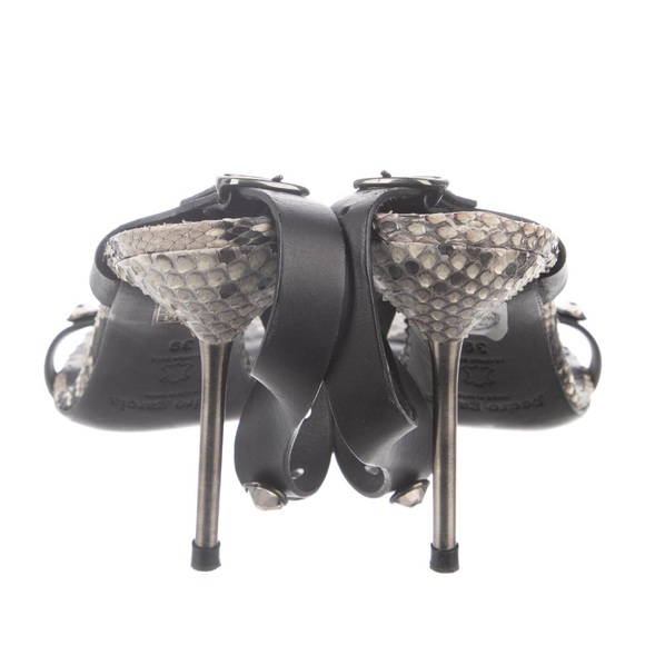 Pedro Garcia Python Print Sexy Heels - Size 39 - Picture 4 of 5